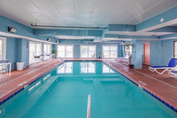 Flamingo Motel image 36